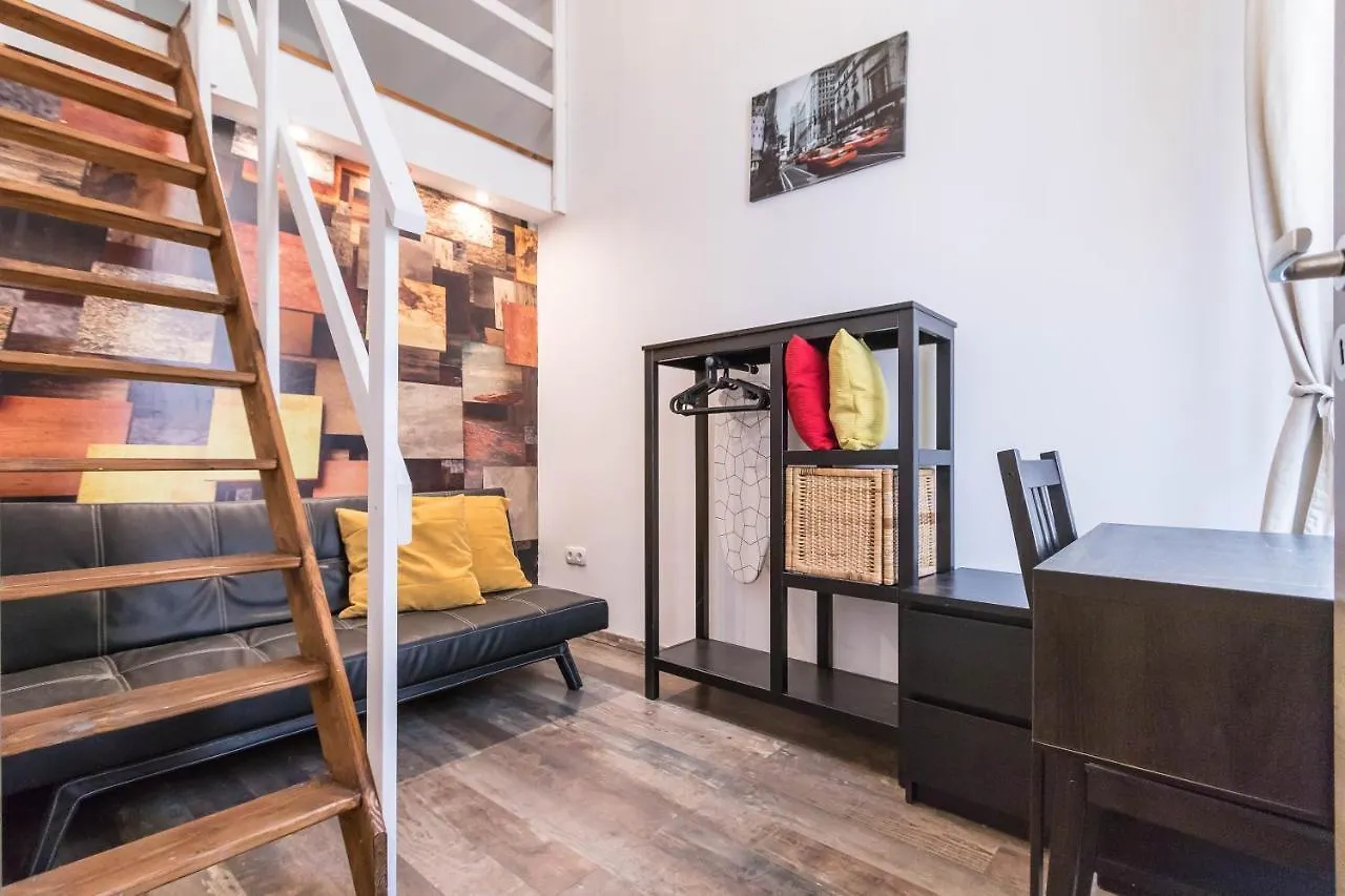 Katarina Apartment Blaha Square Boedapest 0*,  Hongarije